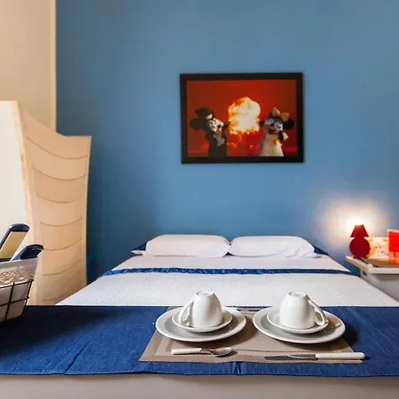Exquisite Via Crema Milan