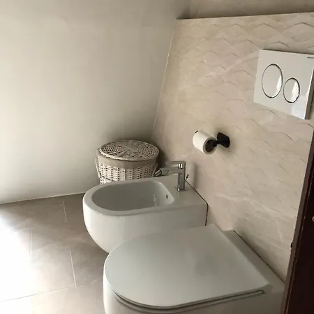 Easy Isola, For An Easy Appartement *