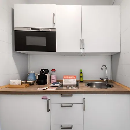 Adore Lägenhetshotell