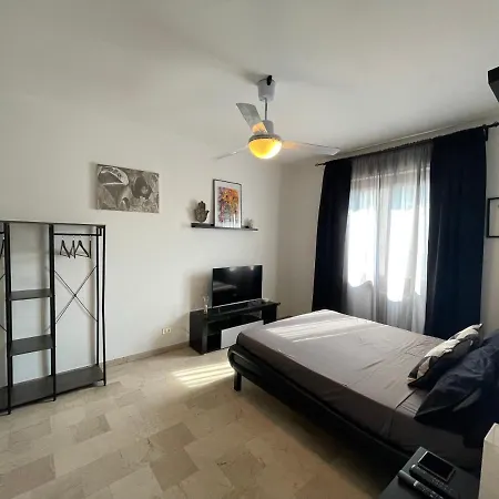 Appartamento Milano 아파트 *