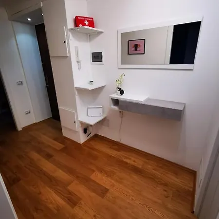 Apartman Amio - Next To M5 Ca Granda Milánó