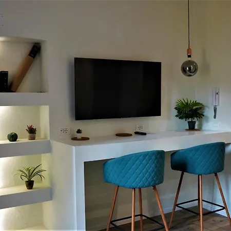 - La Casa Delle Meraviglie- Porta Romana Edition Milano