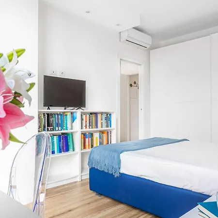 Luxnest I Porta Nuova - Via Pirelli *