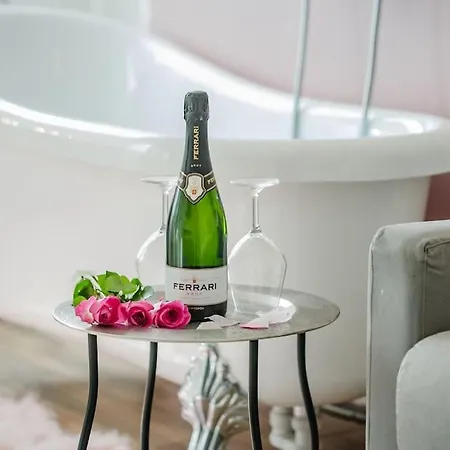 ⁂ Barocco ⁂ Biliardo - Ping Pong - Vasca - Wifi * מילאנו