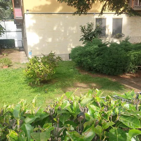 Maffucci 24 Bilocale Molto Spazioso E Moderno Milánó