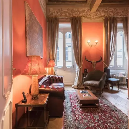 Italianway - Borgonuovo 12 * Mailand