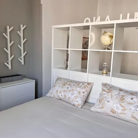 Glamour Liberty Sabotino38 Milan