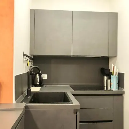 Porta Romana Brand New Flat 4pax Wifi * Milaan