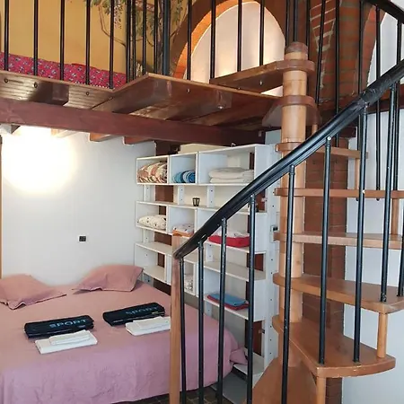 Flat Nirmala Studio-shop Apartamento