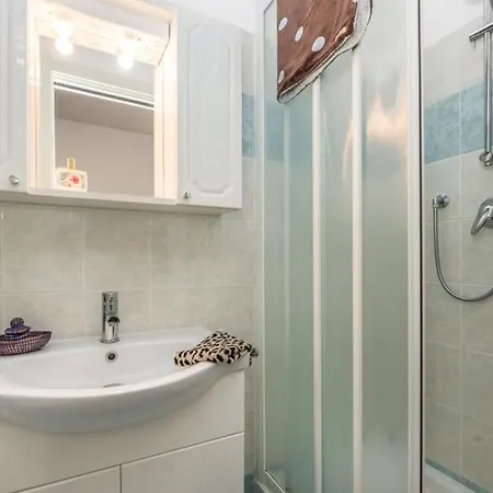 Liberty House, In Stile Retro! * Milaan