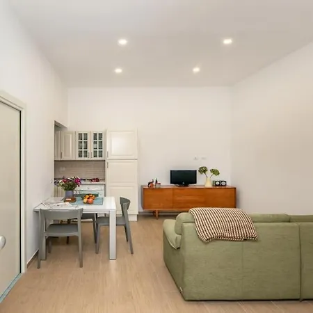 Liberty House, In Stile Retro! Appartement *