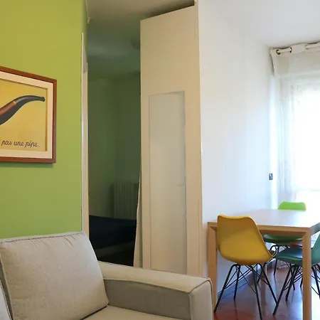 Happy Flat With Terrace Milan