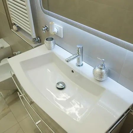 Apartamento Zeus-08: Splendido Monolocale, Zona San Siro *