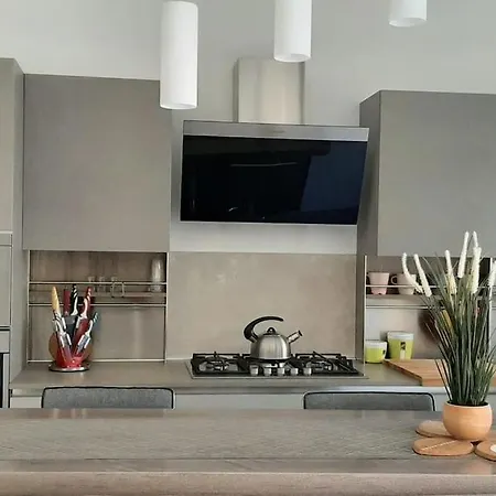 Apartment Ampio Bilocale In Zona Porta Vittoria / Corso Lodi Milan