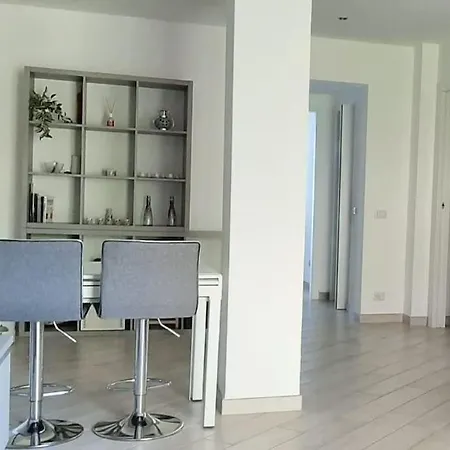 Apartment Ampio Bilocale In Zona Porta Vittoria / Corso Lodi *