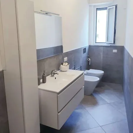 Ampio Bilocale In Zona Porta Vittoria / Corso Lodi Apartment