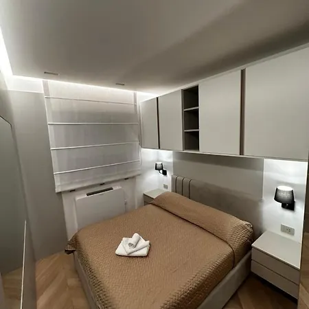 Bilocale Luxury A 50 Mt Dalla Stazione Di