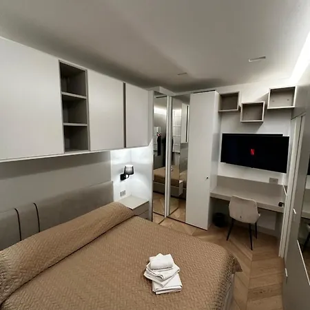 Bilocale Luxury A 50 Mt Dalla Stazione Di Appartamento *
