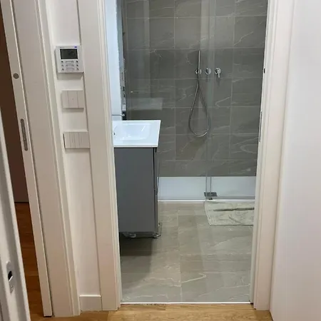 Number House - Number 20 ミラノ