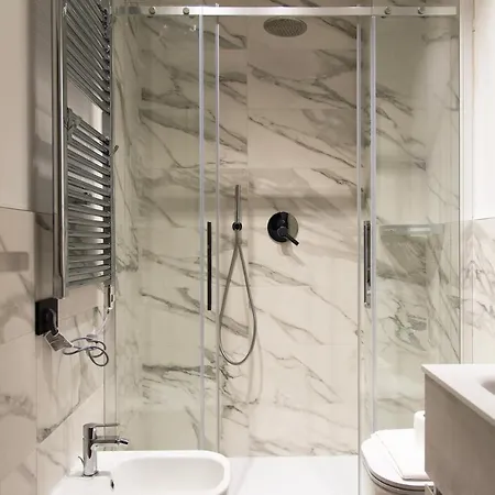 Apartman Youhosty - Montebianco 4/6 Milánó