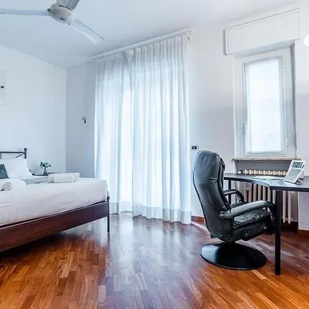 アパート Joivy Lovely And Inviting Flat With Balcony *