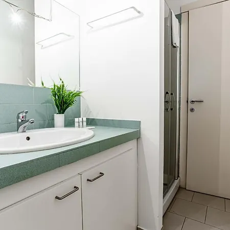 Joivy Lovely And Inviting Flat With Balcony * ミラノ