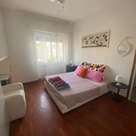 Apartamento Lovely Flat, Super Connected To The Centre,wifi,4p Milán