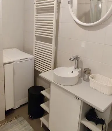 Monolocale Nuovo In Centralissimo Palazzo Storico Apartment