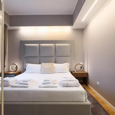 Prestige Boutique -piazza Duomo Apartman 4*