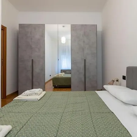 Solari 5 Guest - Posizione Ottima - Wi-fi Apartment