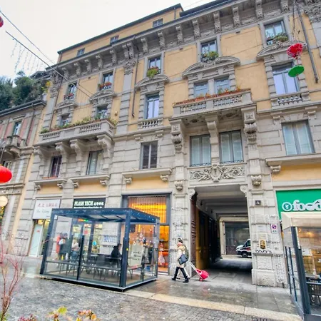 Guesthost - Urban Relax, Bilocale Di Charme In Zona Moscova X3 *