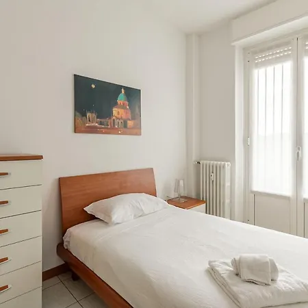 Mac Mahon - Two Bedrooms * Milan