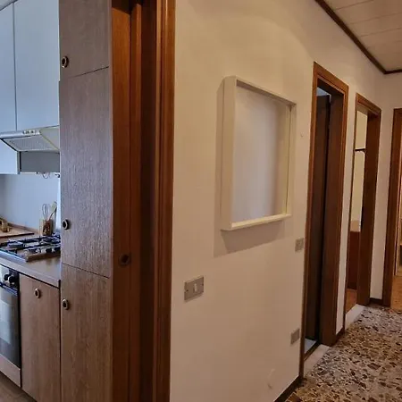 Giardino Sul Naviglio Милан