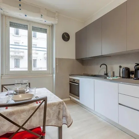 Darsena Navigli Apt - 800 M Far From P.ta Genova M2 * Milan