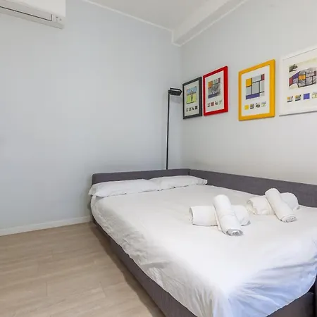 Darsena Navigli Apt - 800 M Far From P.ta Genova M2 Apartment Milan