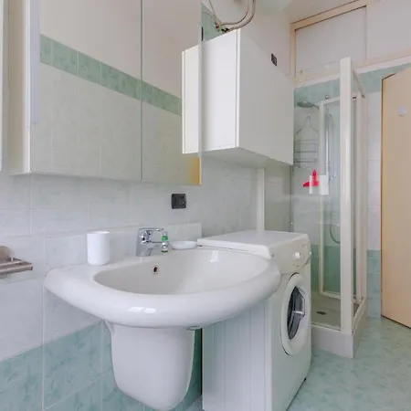 Darsena Navigli Apt - 800 M Far From P.ta Genova M2 Apartment