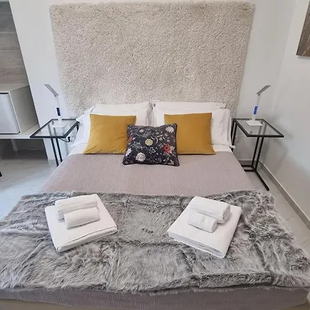 Affittacamere Casa Storica Piazza 5 Giornate