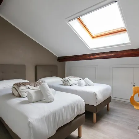 Guesthost - The Cosy Terrace Of Milano- Via Sardegna *