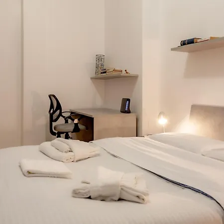 Apartment Bnbutler - Pellegrino Rossi, 42 - Ampio E Comodo Per 5