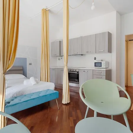 Guesthost - Near Piazza Firenze 아파트 밀라노