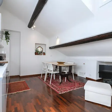 Primopiano - Pistrucci Apartman Milánó