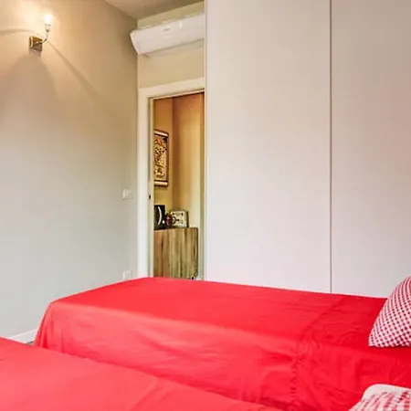 Lucchettaus Apartment *