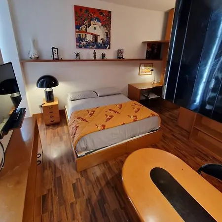 Osti 3 Beautifully Furnished *