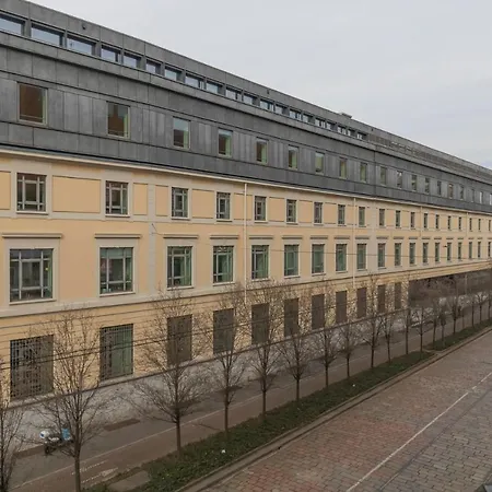 Comodo Tra Brera E Porta Nuova 公寓