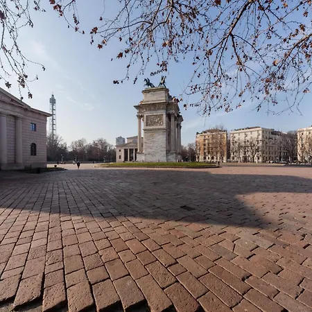 Guesthost - Arco Della Pace *