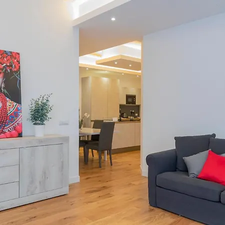 Center - Porta Romana *