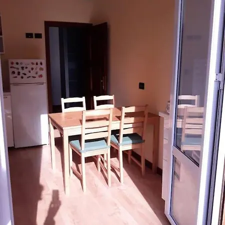 Bright Two-room Overlooking The Park 公寓 米兰