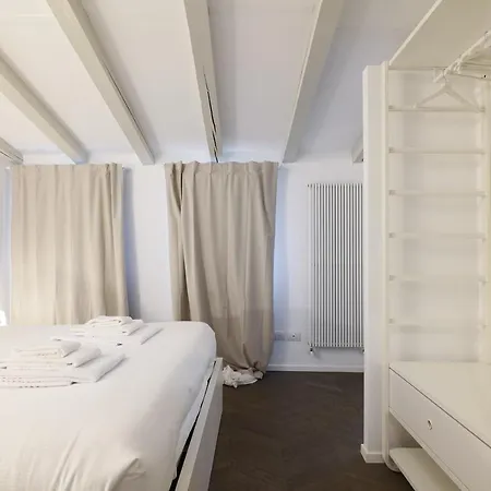 Prestige Boutique Homes - Il Nido Dei Navigli Apartment *