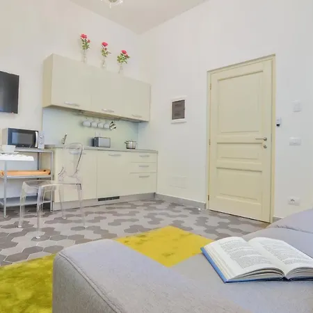 Massari 아파트