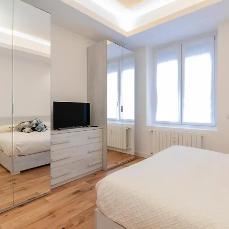 Center - Porta Romana * מילאנו